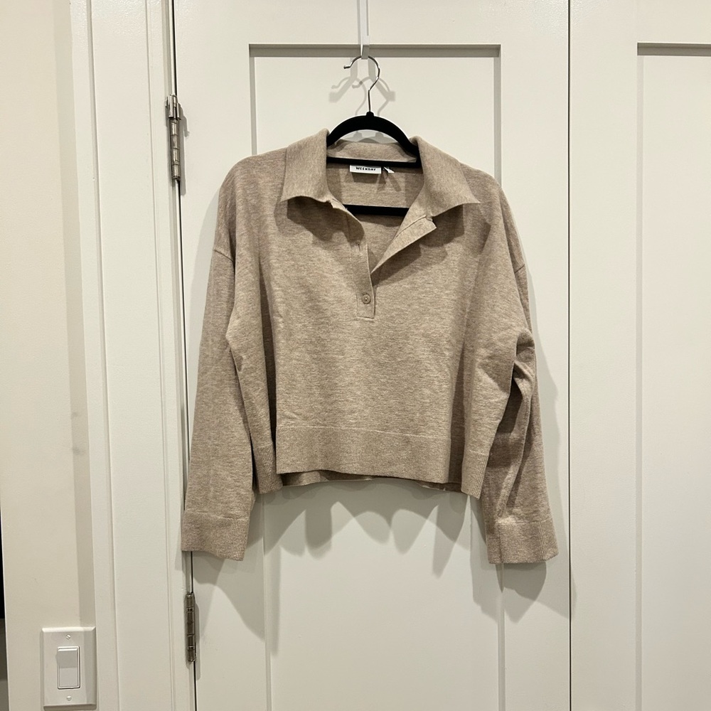 Weekday Oatmeal Cropped Sweater